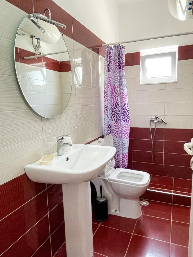Hostel Andrey Saranda Extérieur photo