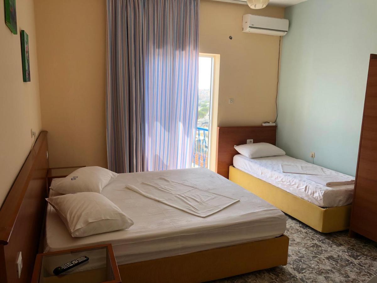 Hostel Andrey Saranda Extérieur photo
