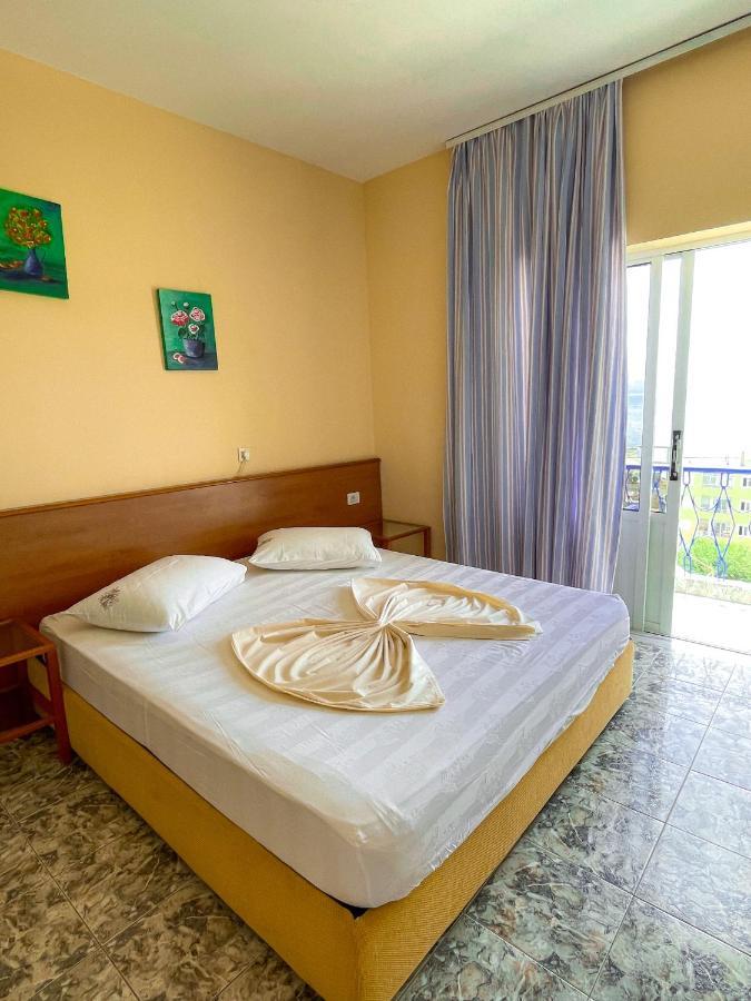 Hostel Andrey Saranda Extérieur photo